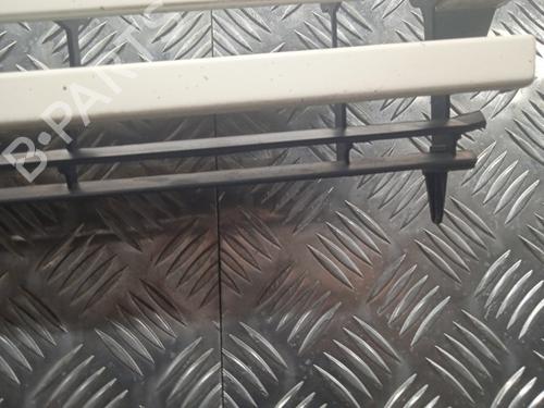 Used Grille Grille PEUGEOT 205 II (20A/C) 1.7 Diesel (60 hp) 21277543 21277543
