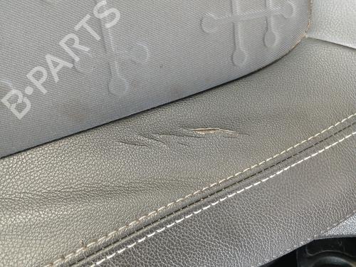 Used Seats set Seats set OPEL MERIVA B MPV (S10) 1.7 CDTI (75) (110 hp) 32135172 32135172