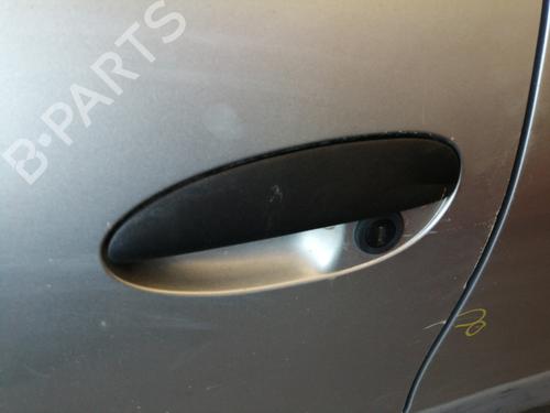 Used Front left exterior door handle RENAULT ESPACE III (JE0_) 2.2 dCi (JE0K) (130 hp) 26286675