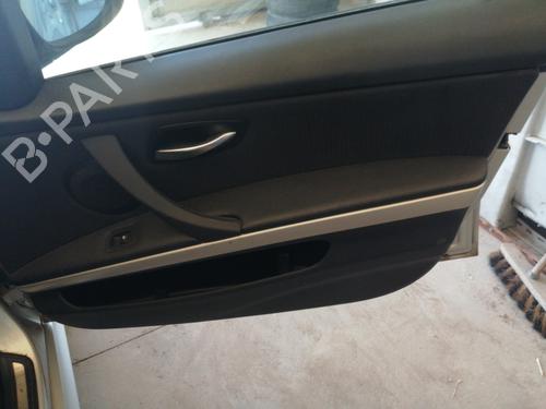 Front right window mechanism BMW 3 (E90) 318 d | BP26901735C23 
