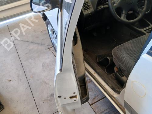 Used Left front door Left front door 38170396 38170396