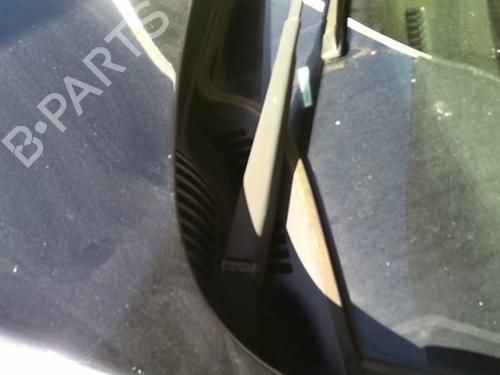 Used Front wiper motor Front wiper motor PEUGEOT 407 SW (6E_, 6D_) 2.0 HDi (140 hp) 40437249 40437249