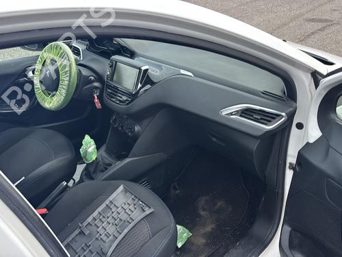 Right front window switch PEUGEOT 208 I (CA_, CC_) 1.2 VTI 82 | BP31883569I26 