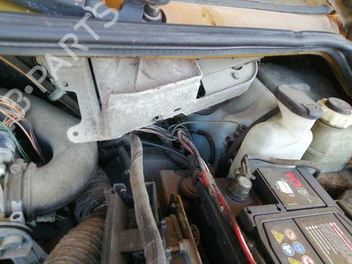 Used Front wiper motor RENAULT TWINGO I (C06_) 1.2 (C066, C068) (58 hp) 27584483