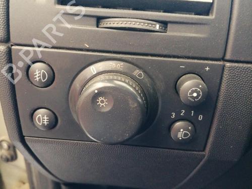 Used Headlight switch OPEL MERIVA A MPV (X03) 1.7 CDTI (E75) (100 hp) 28016654