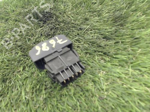 Comutador Comutador RENAULT MEGANE I (BA0/1_) 1.9 dCi (BA05, BA1F) (102 hp) 20885569 20885569