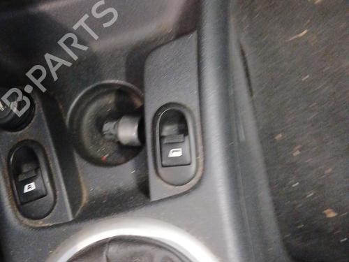 Right front window switch CITROËN C3 I (FC_, FN_) 1.4 HDi | BP31770267I26