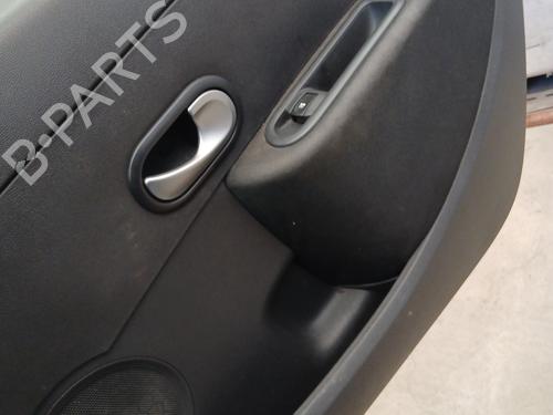 Used Right front window switch Right front window switch RENAULT CLIO III (BR0/1, CR0/1) [2005-2014] 33850404 33850404