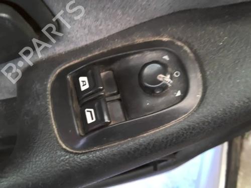 Used Left front window switch Left front window switch PEUGEOT 306 Break (7E, N3, N5) 1.9 D (69 hp) 40535801 40535801