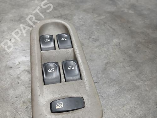 Used Left front window switch Left front window switch RENAULT CLIO III (BR0/1, CR0/1) 1.4 16V (98 hp) 36010785 36010785