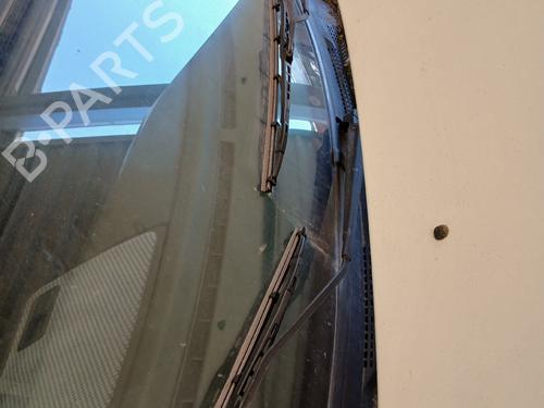 Used Front windshield wiper arm Front windshield wiper arm 38170381 38170381
