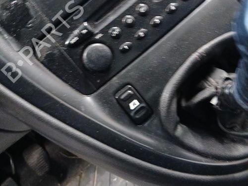 Used Left front window switch CITROËN XSARA PICASSO (N68) 2.0 HDi (90 hp) 31576728