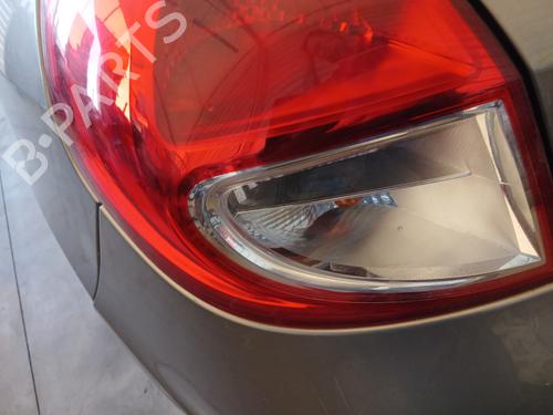 left-taillight-renault-clio-iii-br01-cr01-2005-2006-2007-2008-2009-2010-2011-2012-2013-2014-33850358 main image