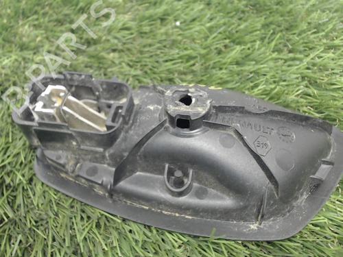 Used Front right interior door handle Front right interior door handle RENAULT LAGUNA III (BT0/1) 2.0 dCi (BT01, BT08, BT09, BT0E, BT0K, BT12, BT1C, BT1D,... (150 hp) 20885603 20885603