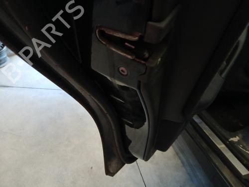 Serratura posteriore sinistra MERCEDES-BENZ E-CLASS T-Model (S210) E 270 T CDI (210.216) (170 hp) 31907697