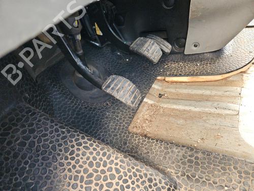 Clutch pedal RENAULT TRAFIC II Bus (JL) | BP36010683I13 - Image 2