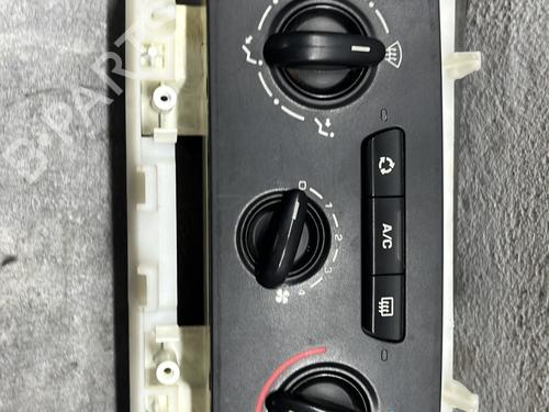 Used Climate control PEUGEOT 307 (3A/C) 1.6 HDi 110 (109 hp) 27934341