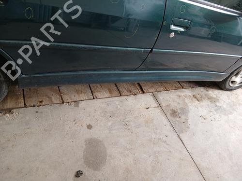 Højre sidekjole PEUGEOT 306 Hatchback (7A, 7C, N3, N5) 1.8 16V (110 hp) 31770229