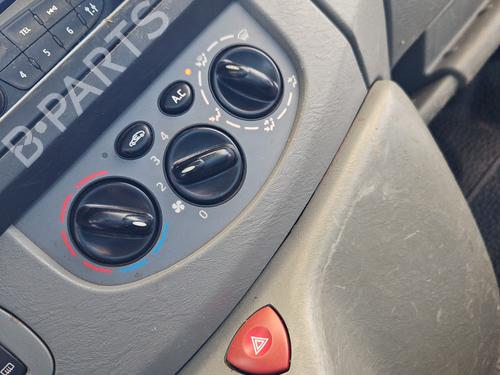 climate-control-renault-trafic-ii-bus-jl-2001-34397876 main image
