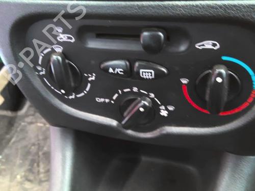 Used Climate control Climate control 39215783 39215783