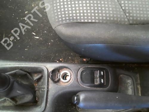Left front window switch PEUGEOT 206+ (2L_, 2M_) 1.1 | BP39979888I27 - Image 3