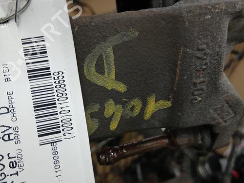 Used Right front brake caliper RENAULT KANGOO (KC0/1_) 1.5 dCi (68 hp) 28217053