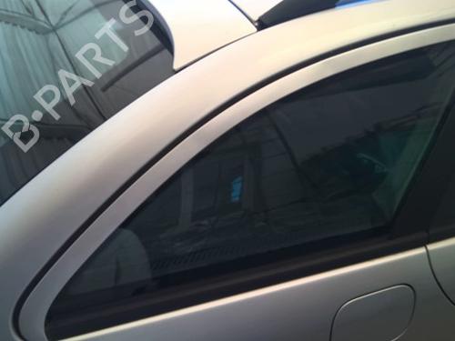 rear-right-quarter-glass-mercedes-benz-c-class-t-model-s203-2001-2002-2003-2004-2005-2006-2007-39937758 main image