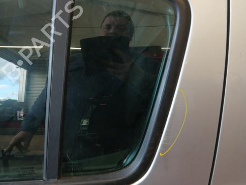 Dør rude ventre bagtil RENAULT CLIO III (BR0/1, CR0/1) 1.5 dCi (BR17, CR17) (86 hp) 32065218