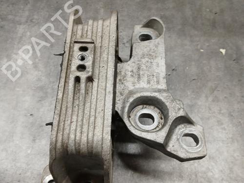 Used Engine mount RENAULT MASTER III Van (FV) 2.3 dCi 145 FWD (FV0E, FV0F, FV0H, FV02, FV0M, FV0S,... (146 hp) 31012266