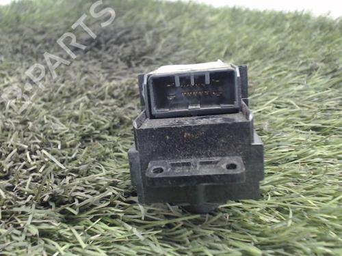 Used Right rear window switch Right rear window switch HONDA CIVIC VIII Hatchback (FN, FK) 2.2 CTDi (FK3) (140 hp) 20882684 20882684