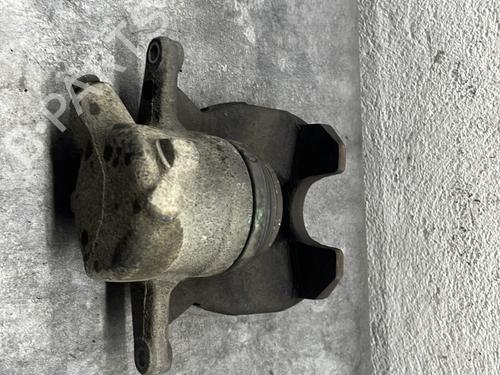 Used Right front brake caliper Right front brake caliper 27385618 27385618