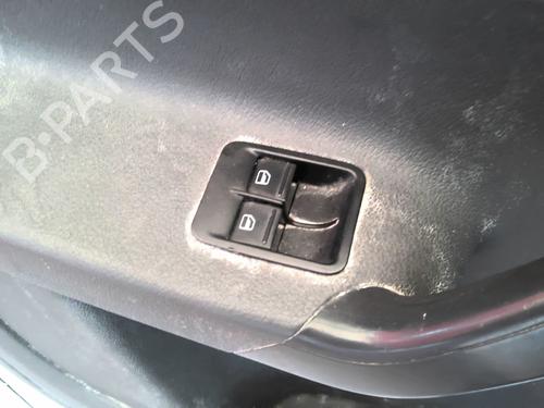 Used Left front window switch Left front window switch 38558968 38558968