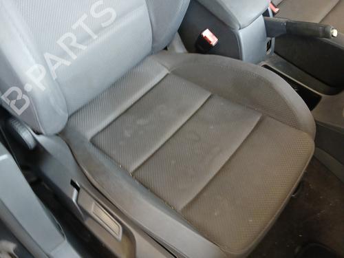 Right front seat VW GOLF V (1K1) 2.0 TDI | BP30338816C16 - Image 7