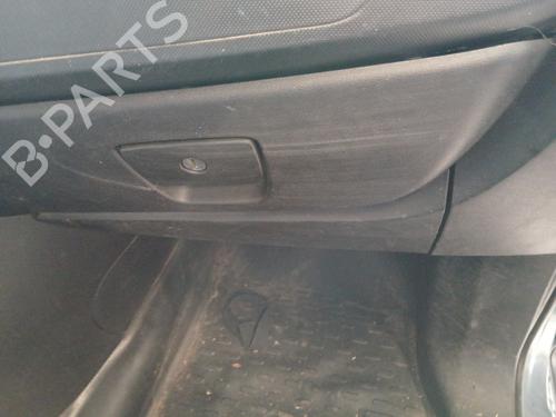glove-box-fiat-qubo-225_-2008-32684353 main image