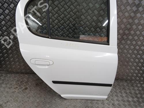 Used Right rear door TOYOTA YARIS (_P1_) 1.0 (SCP10_, SCP10R) (68 hp) 32493210