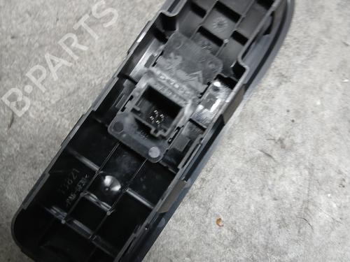 Used Right front window switch Right front window switch PEUGEOT 308 SW I (4E_, 4H_) 1.6 HDi (109 hp) 31853568 31853568