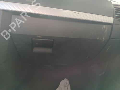 Vano posta oggetti OPEL MERIVA A MPV (X03) 1.7 CDTI (E75) (100 hp) 29940395