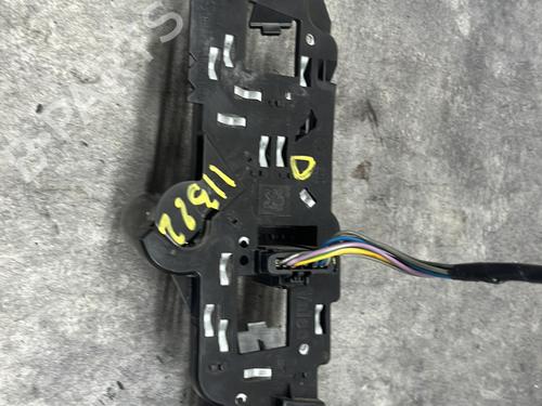 Used Lamp holder Lamp holder PEUGEOT 307 (3A/C) 1.6 16V (109 hp) 33709579 33709579