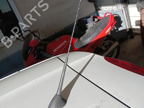 Used Antenna/Base PEUGEOT 208 I (CA_, CC_) 1.2 VTI 82 (82 hp) 31883553