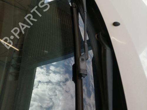front-windshield-wiper-arm-renault-twingo-ii-cn0_-2007-26021391 main image