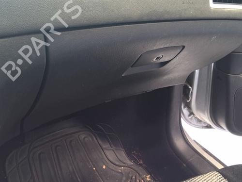 Used Glove box Glove box 38977736 38977736