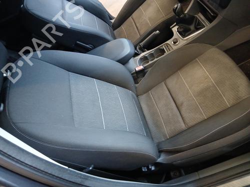 Seats set FORD FOCUS II (DA_, HCP, DP) 1.6 TDCi | BP32215605C78