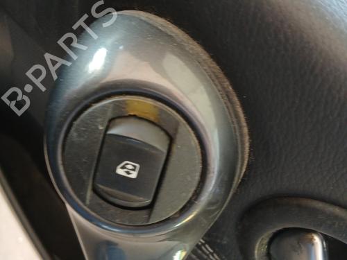 Højre fortil elrude kontakt RENAULT MEGANE II (BM0/1_, CM0/1_) 1.5 dCi (BM02, BM13, BM2A, CM02, CM13) (101 hp) 29327419