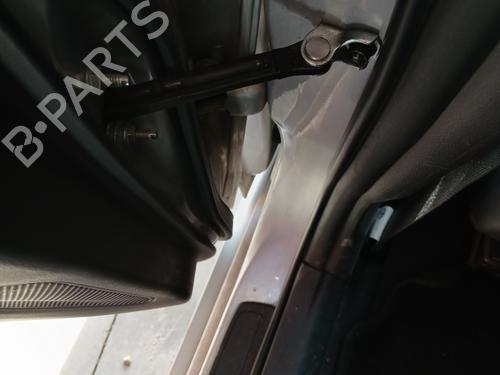 hingedoor-check-strap-toyota-verso-_r2_-2009-2010-2011-2012-2013-2014-2015-2016-2017-2018-32166781 main image