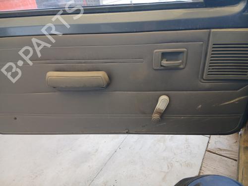 Rudehejsemekanisme ventre foran Rudehejsemekanisme ventre foran PEUGEOT 205 II (20A/C) 1.1 (54 hp) 36515579 36515579