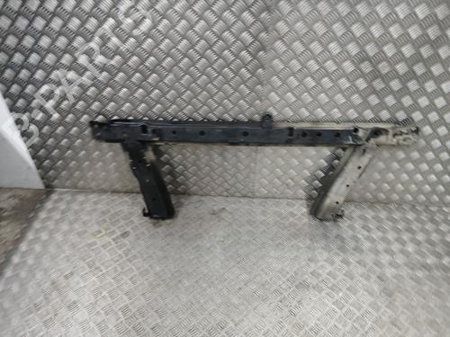 Travesaño RENAULT CLIO III (BR0/1, CR0/1) 1.5 dCi (BR17, CR17) (86 hp) 32368302