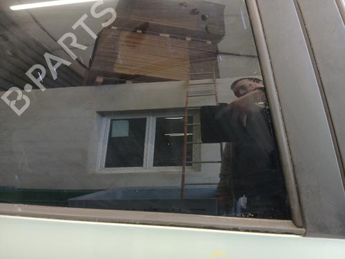 rear-right-door-window-peugeot-307-break-3e-2002-2003-2004-2005-2006-2007-2008-2009-31660638 main image