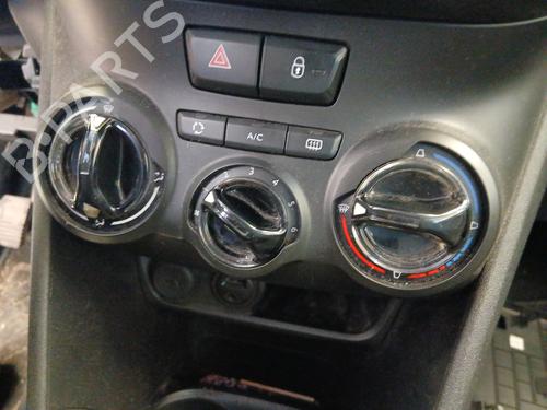 Used Climate control PEUGEOT 208 I (CA_, CC_) 1.2 VTI 82 (82 hp) 31883566