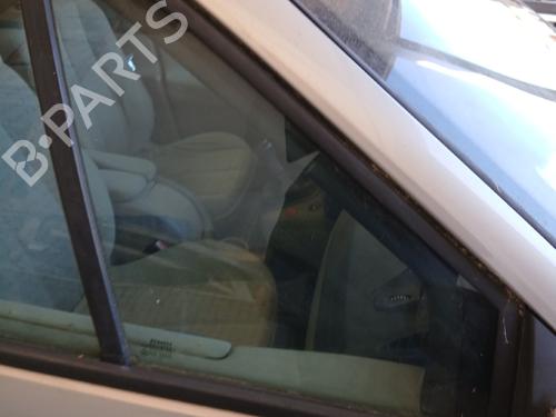 front-right-quarter-glass-renault-scenic-ii-jm01_-2003-2004-2005-2006-2007-2008-2009-2010-36442227 main image
