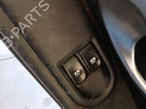 Interrupteur de vitre avant gauche RENAULT CLIO III (BR0/1, CR0/1) 1.4 16V (98 hp) 29240843